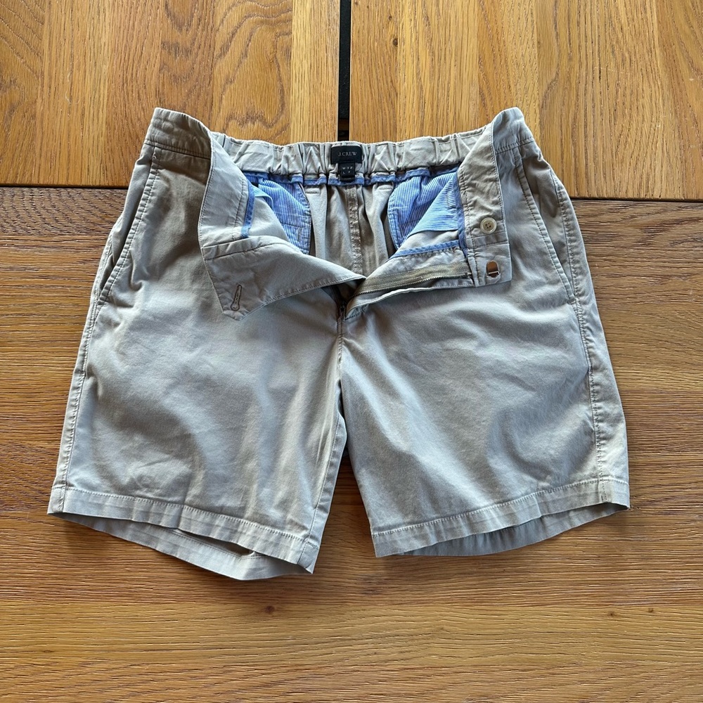 J. CREW (32”) Khaki Shorts